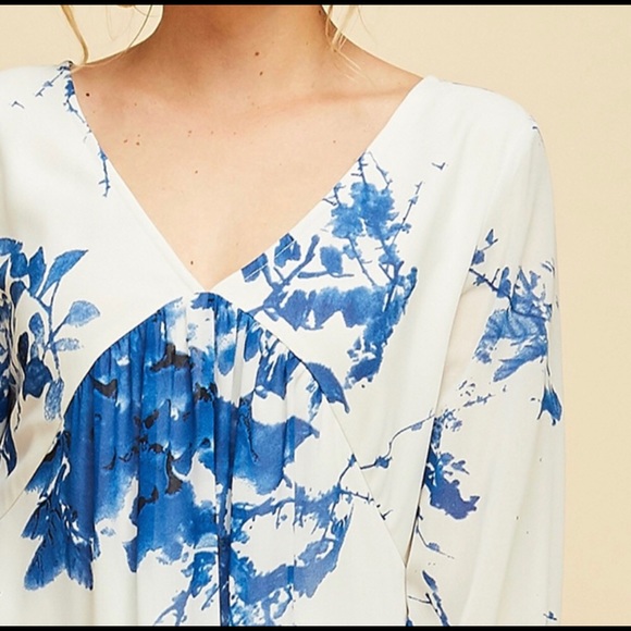 LAST ONE! Entro Blue & White Boho Floral - Picture 5 of 8